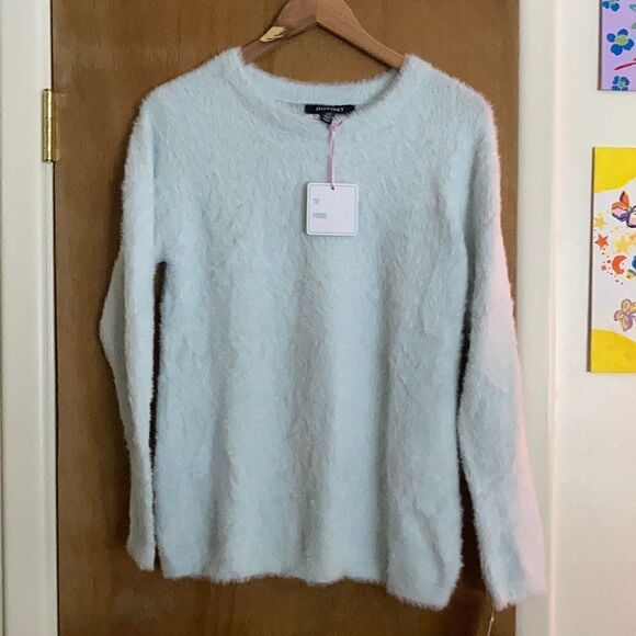 Ellen Tracy Fuzzy L/S Crew neck Sweater - Picture 1 of 6